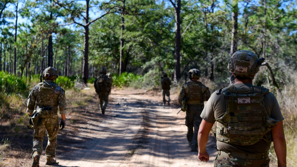 Hurlburt Field’s EOD and DAGRE conduct full training exercise