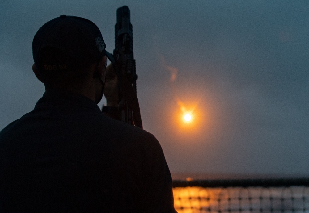 USS Barry Conducts a Flare Excercise