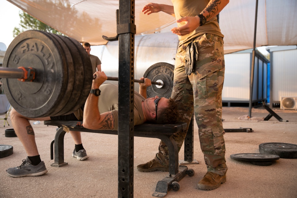 Veterans Day 1,000lb Club Competition