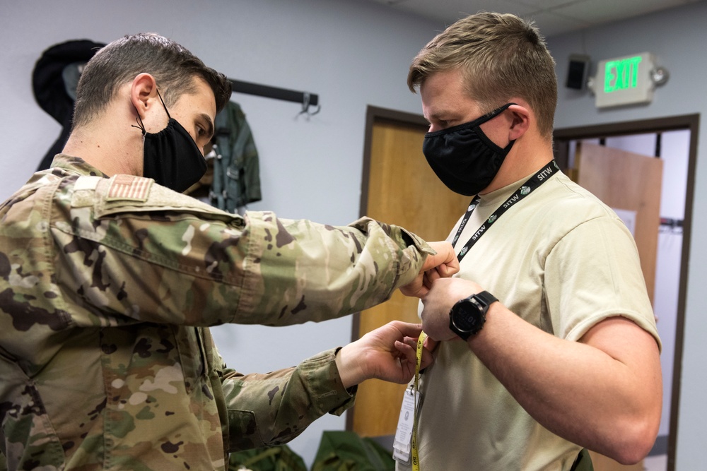 JBER’s F-22 Raptor pilots get new state-of-art flight suit