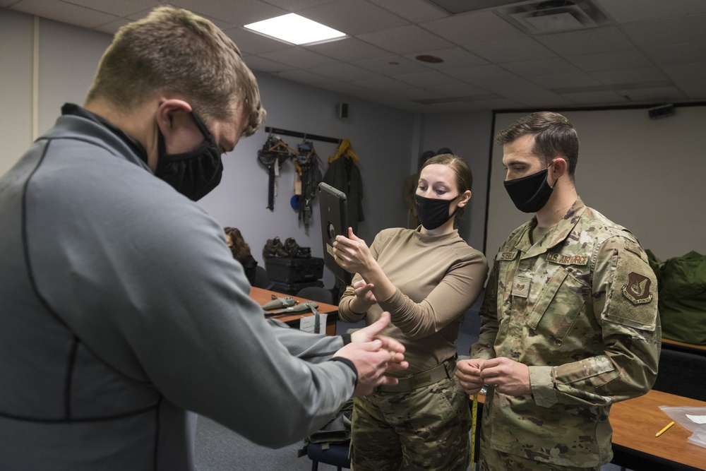 JBER’s F-22 Raptor pilots get new state-of-art flight suit