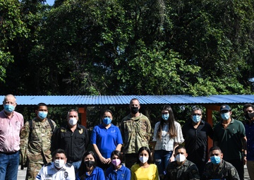 JTF-Bravo and Honduran Army participate in chapel service