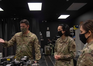 Brig. Gen. Ryder's Tri-Services Research Lab Tour