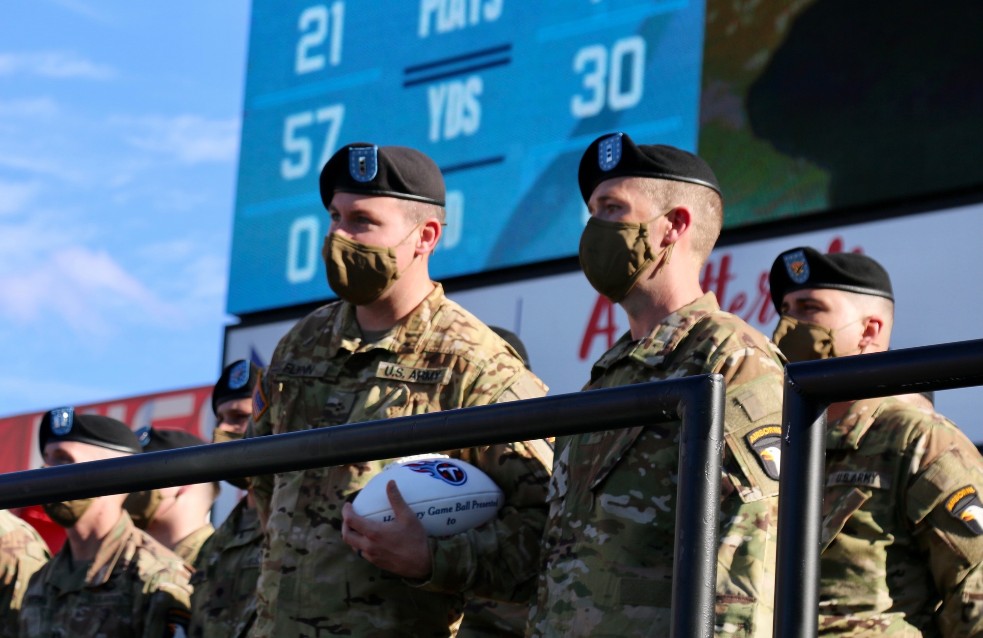 DVIDS - News - Ft. Campbell Soldiers honored at Tennessee Titans game