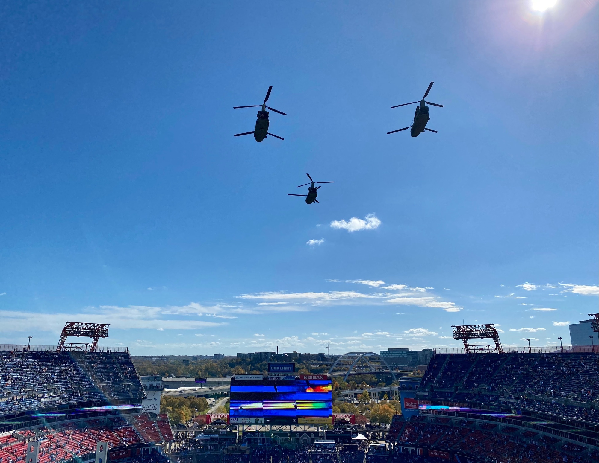 DVIDS - News - Ft. Campbell Soldiers honored at Tennessee Titans game