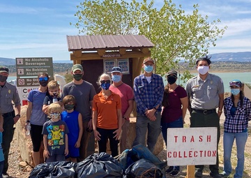 Volunteers participate in National Public Lands Day events in USACE-Albuquerque District