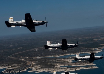 Laughlin and Del Rio Community Showcase Partnership with Veteran’s Day Flyover