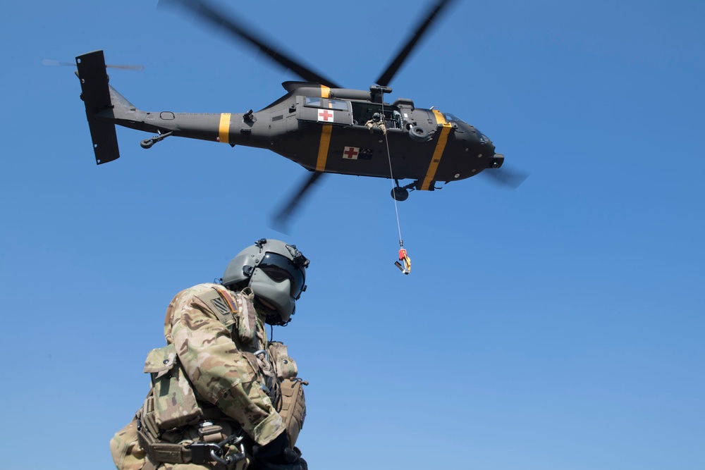 Liftoff: Air Force, Army enhance hoist operations