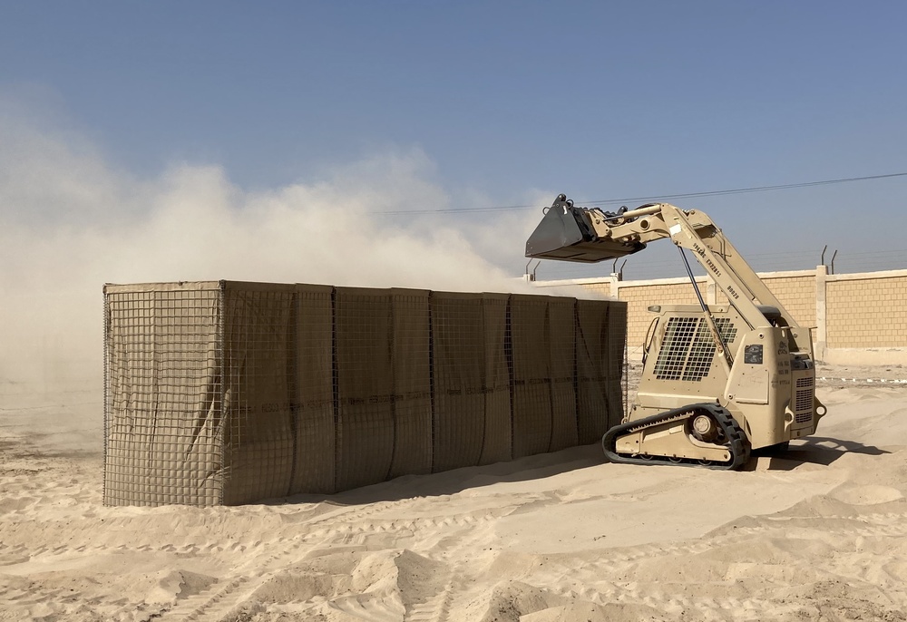 Kuwaiti Land Force School Engineers and U.S. Army Engineers of Task Force Iron Castle collaborate during the Non‐Commissioned Officer Workshop, an Engineer course coordinated by the 16th Engineer Brigade.