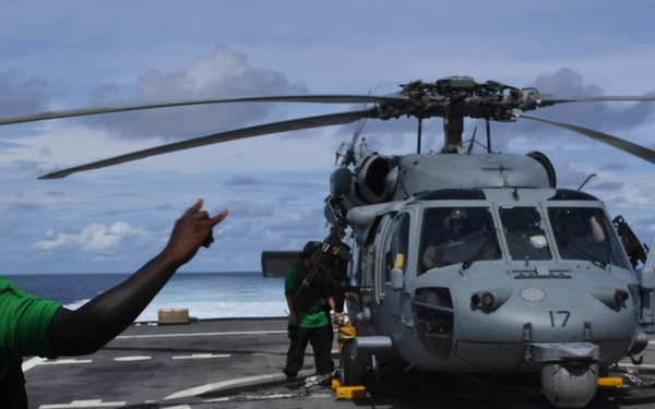 USS Sioux City Assists Distressed Mariner