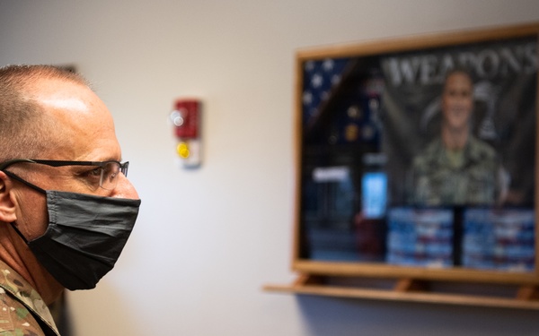 8th AF leaders visit the 2nd BW