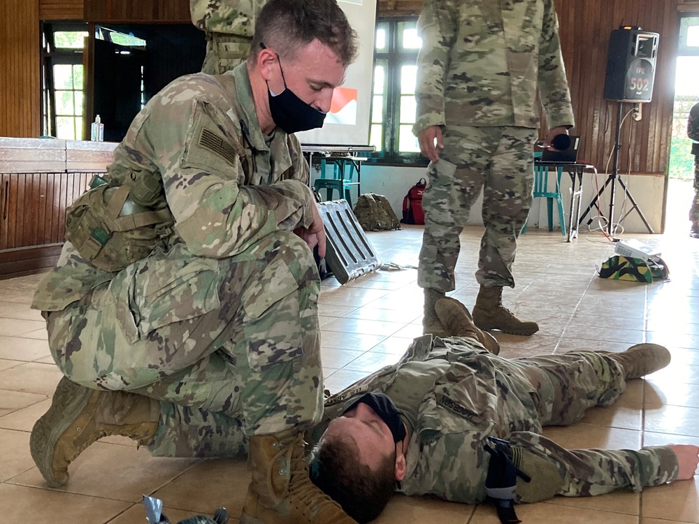 Indonesia Platoon Exchange: Medical Skills Class