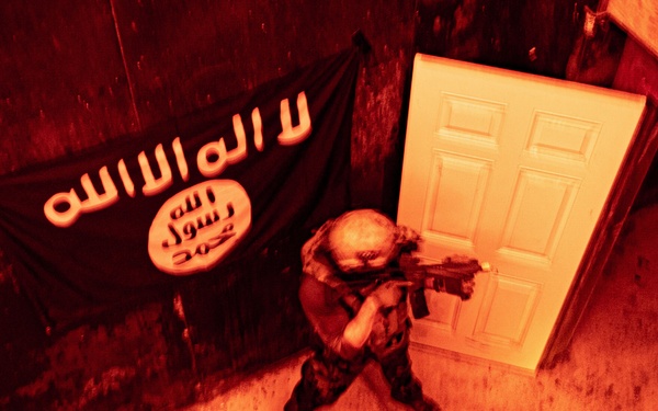 EOD Conducts CQC Training in Guam