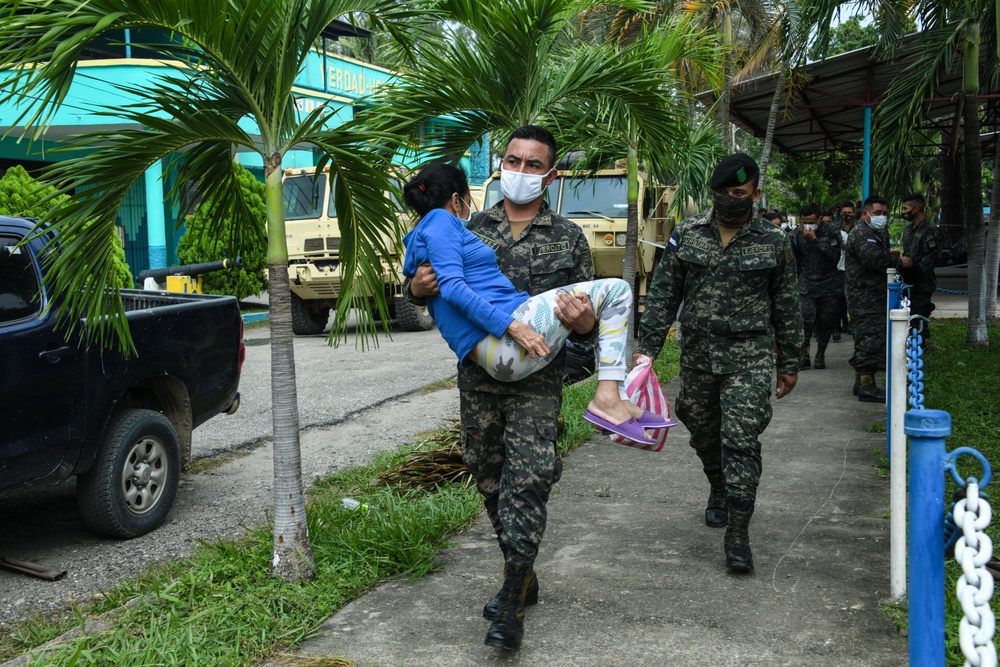 JTF-Bravo and Honduran Army conduct life-saving activities
