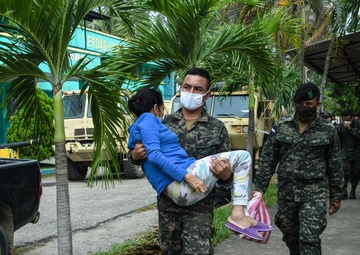 JTF-Bravo and Honduran Army conduct life-saving activities
