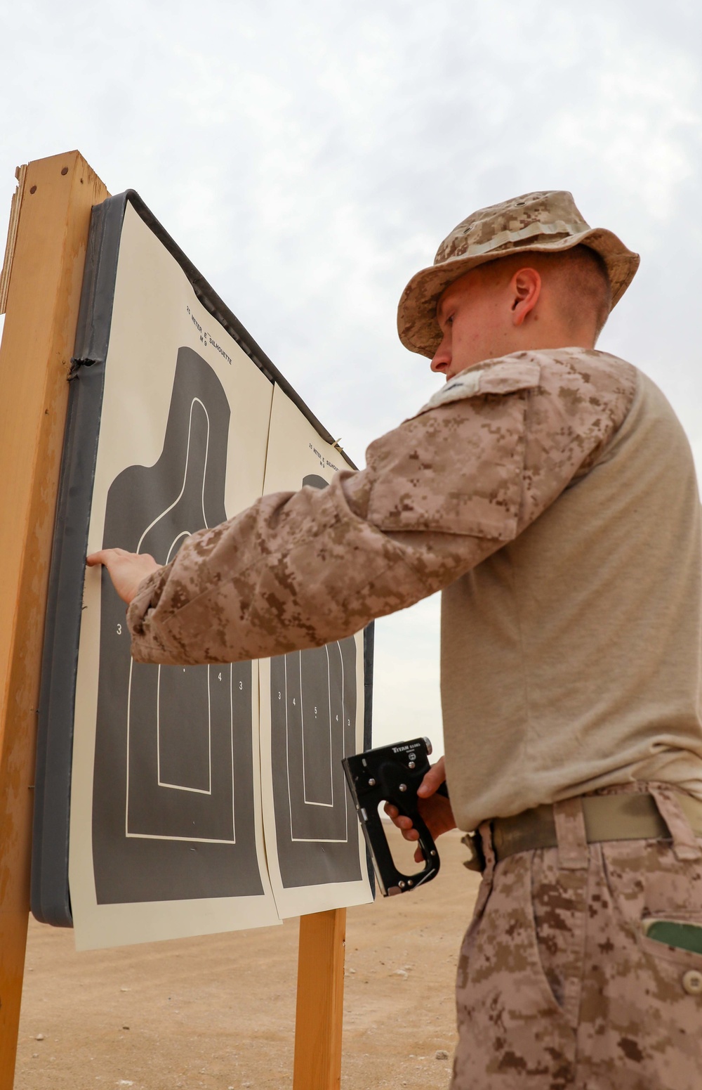 SPMAGTF-CR-CC: Combat Marksmanship Range in Kuwait