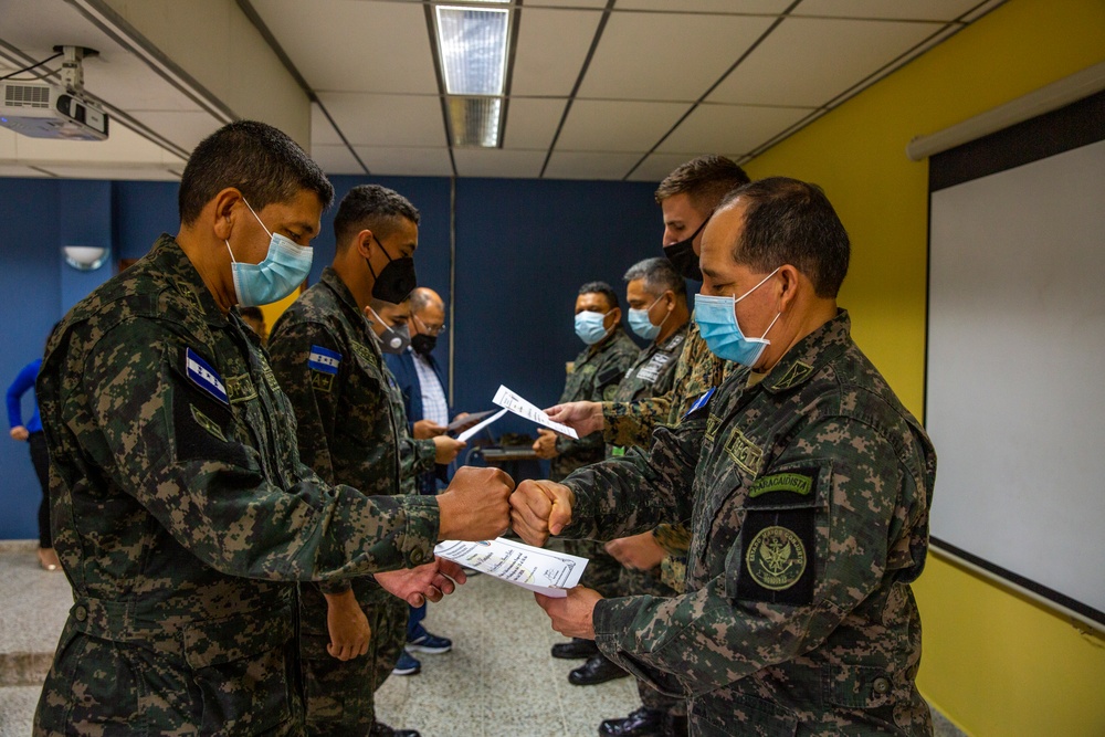 US Marines, Soldiers complete knowledge exchange with Honduran military