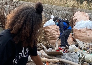 Space Soldiers clean up ‘crystal’ beach