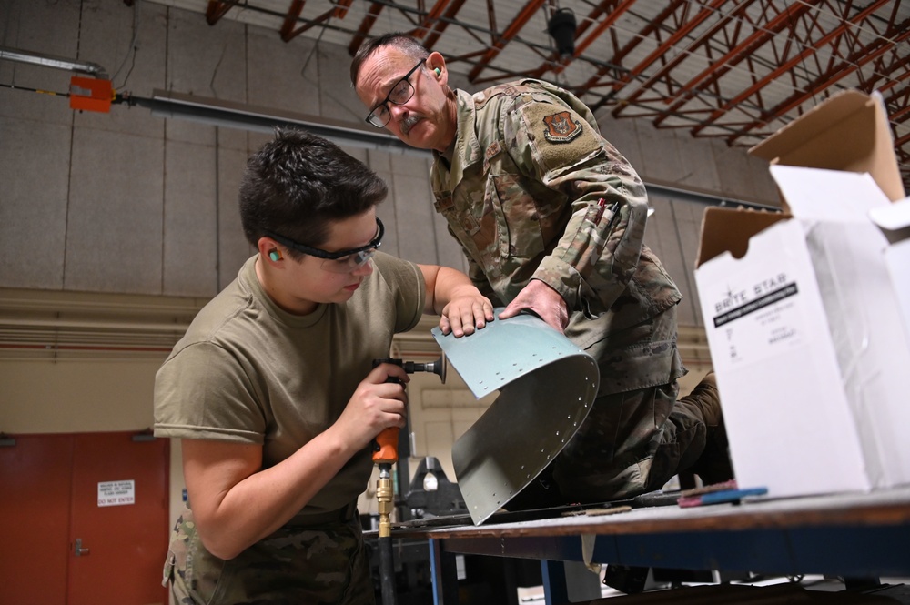 Reservist structural technicians save Air Force more than $1 million