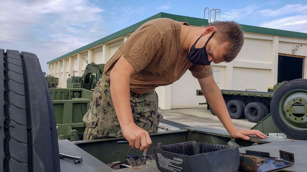 NMCB-3 Alfa Company Seabees Maintain Readiness