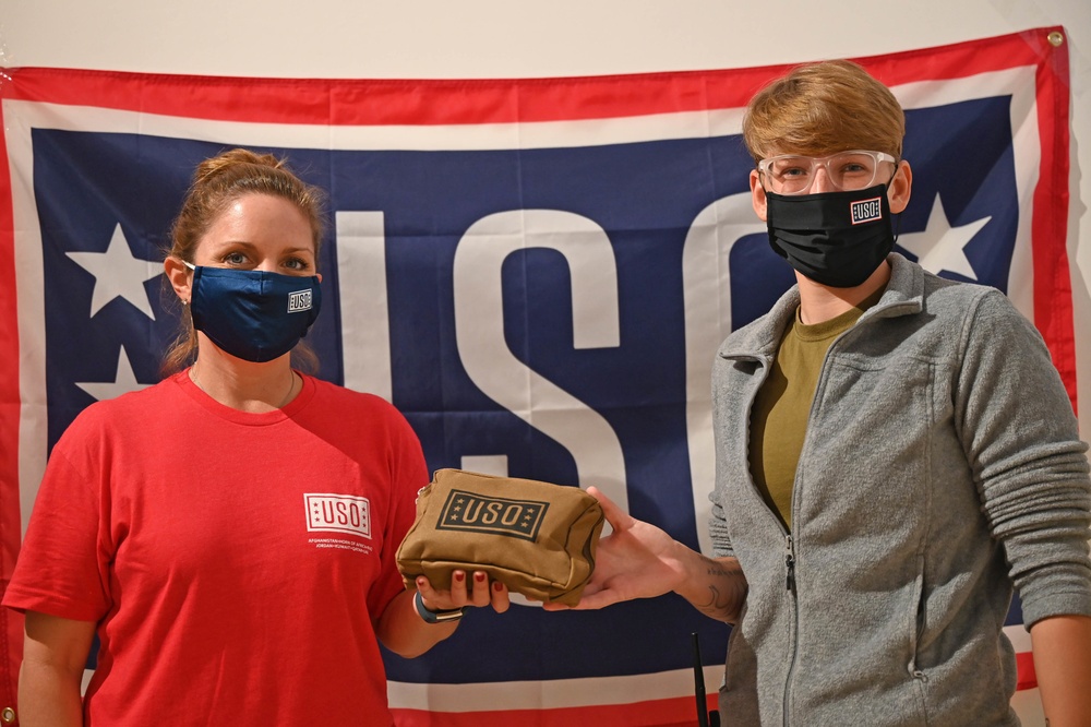 USO delivers 3 millionth USO care package