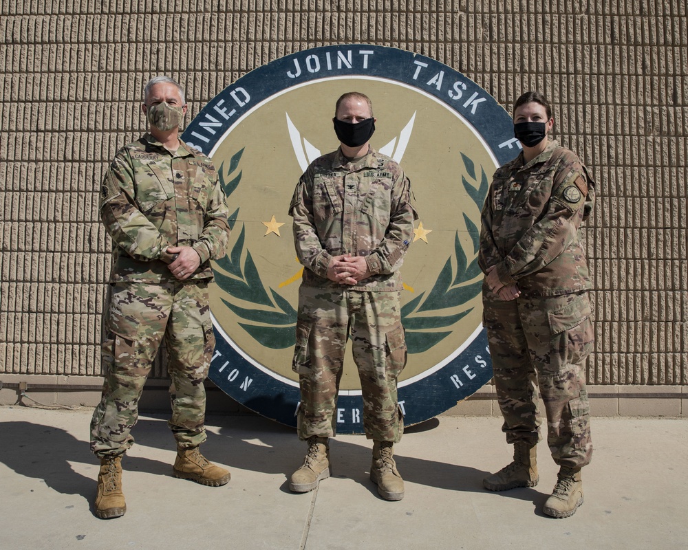 CJTF-OIR DMA and 1st TSC stand united