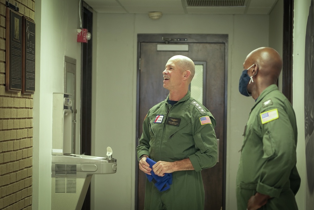 Vice Adm. Currier inducted to the Coast Guard Aviation Hall of Honor