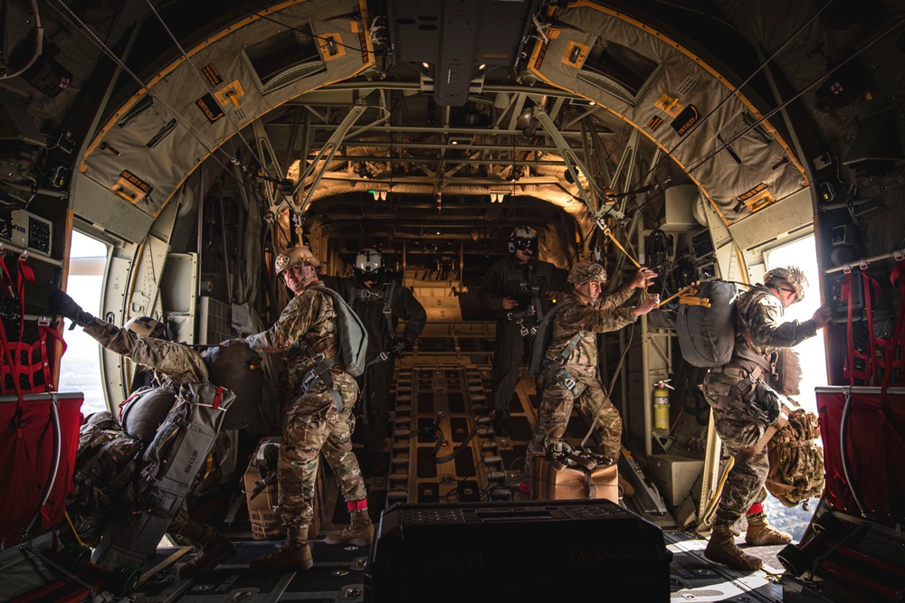 JB MDL soldiers conduct airborne ops