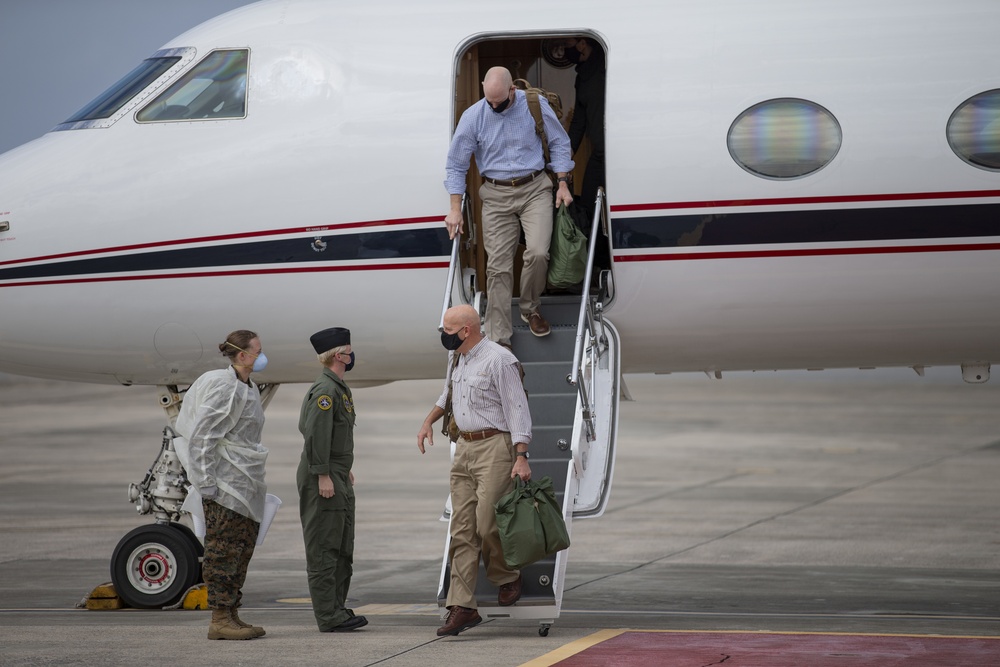 Marine Corps Commandant, Sergeant Major visit Okinawa