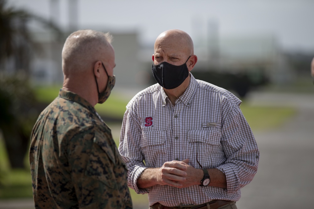 Marine Corps Commandant, Sergeant Major visit Okinawa