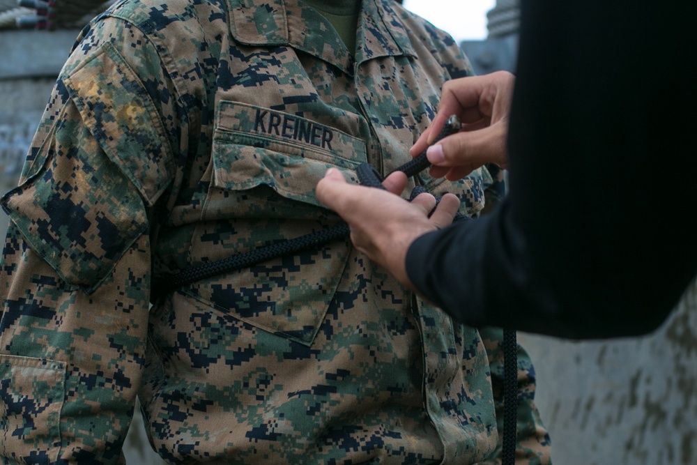 3d Marine Division Marines Execute Basic Jungle Skills Course