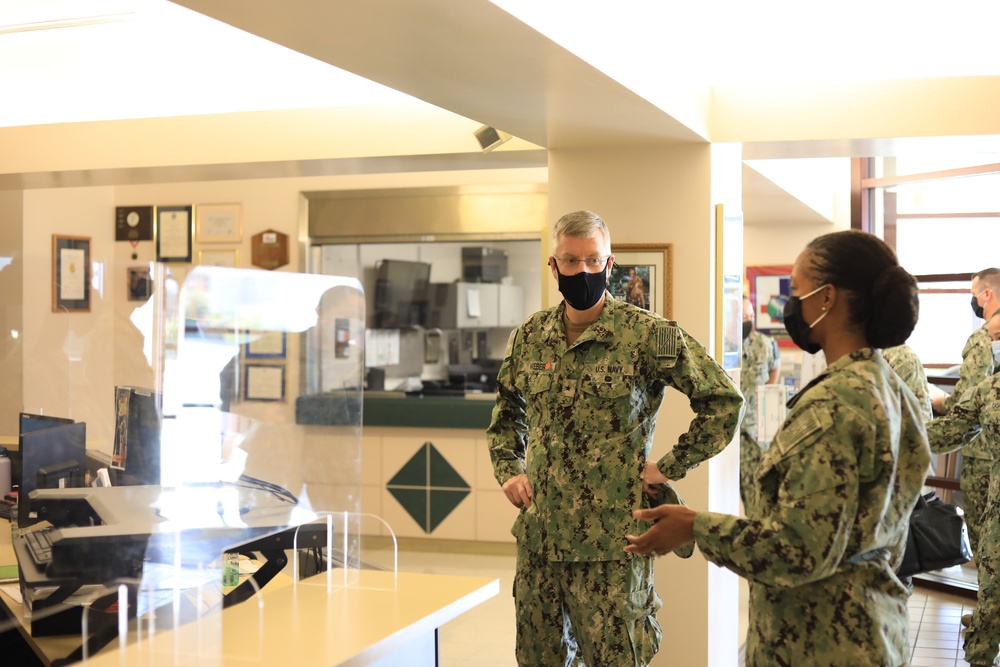 NMFP Commander Visits Naval Hospital Twentynine Palms