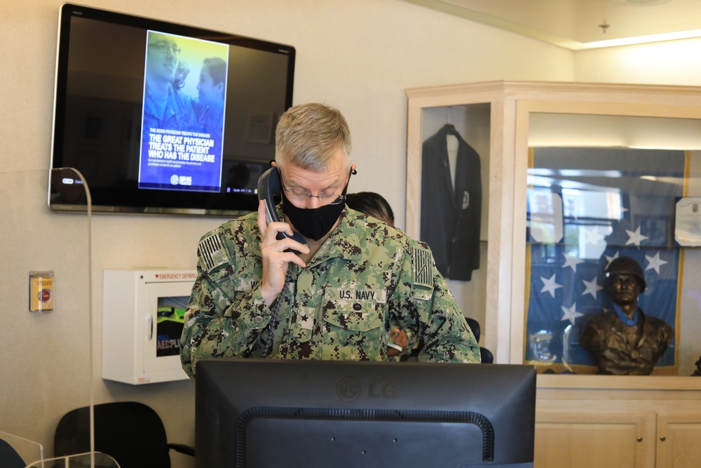 NMFP Commander Visits Naval Hospital Twentynine Palms