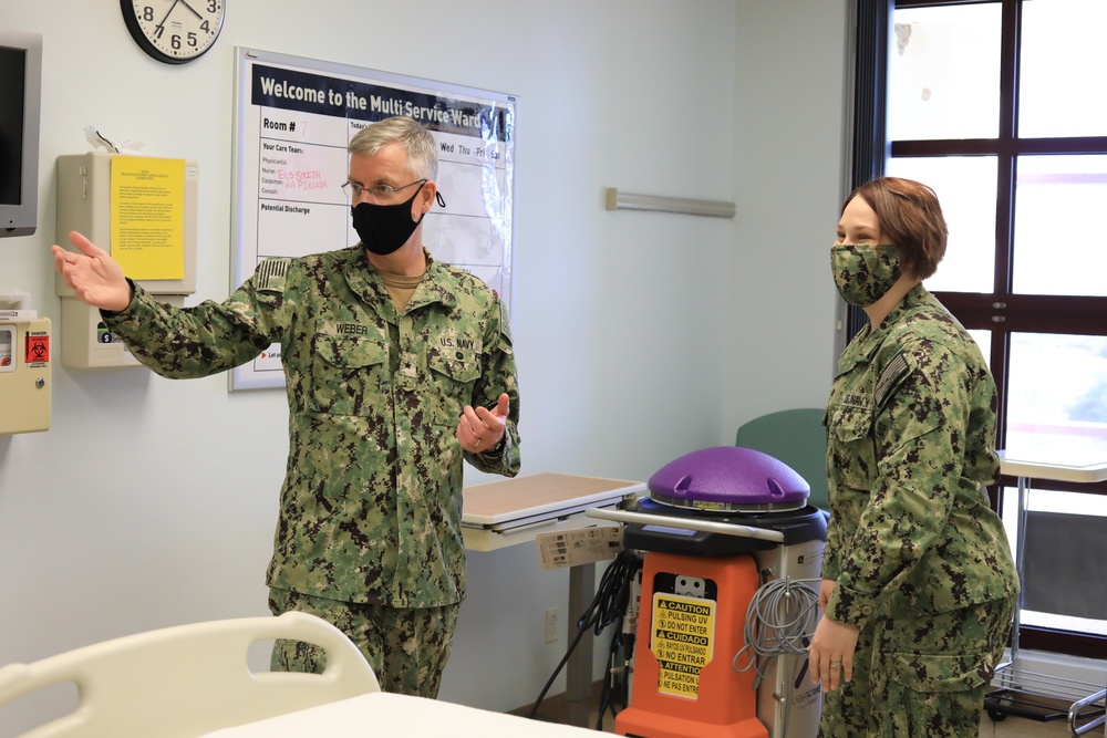 NMFP Commander Visits Naval Hospital Twentynine Palms