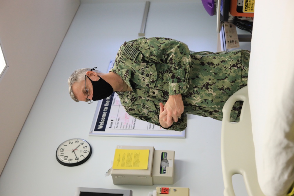 NMFP Commander Visits Naval Hospital Twentynine Palms