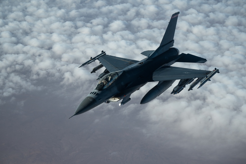 Receiving and giving fuel KC-10s do it all