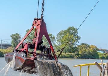 Buffalo River dredging, Fall 2020