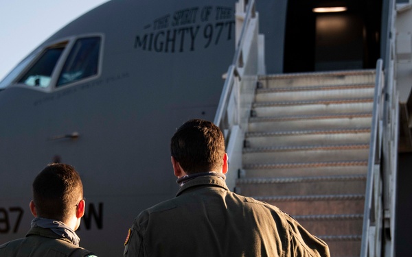 97 AMW aircrew showcases mobility airpower to 14 FTW community