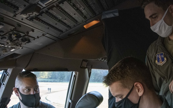 97 AMW aircrew showcases mobility airpower to 14 FTW community