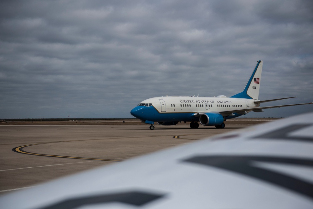 89th Airlift Wing visits Laughlin Air Force Base