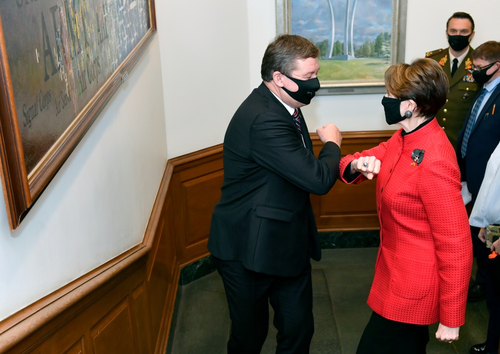 Secretary of the Air Force Barbara M. Barrett meets with Lithuanian Minister of Defense Raimundas Karoblis