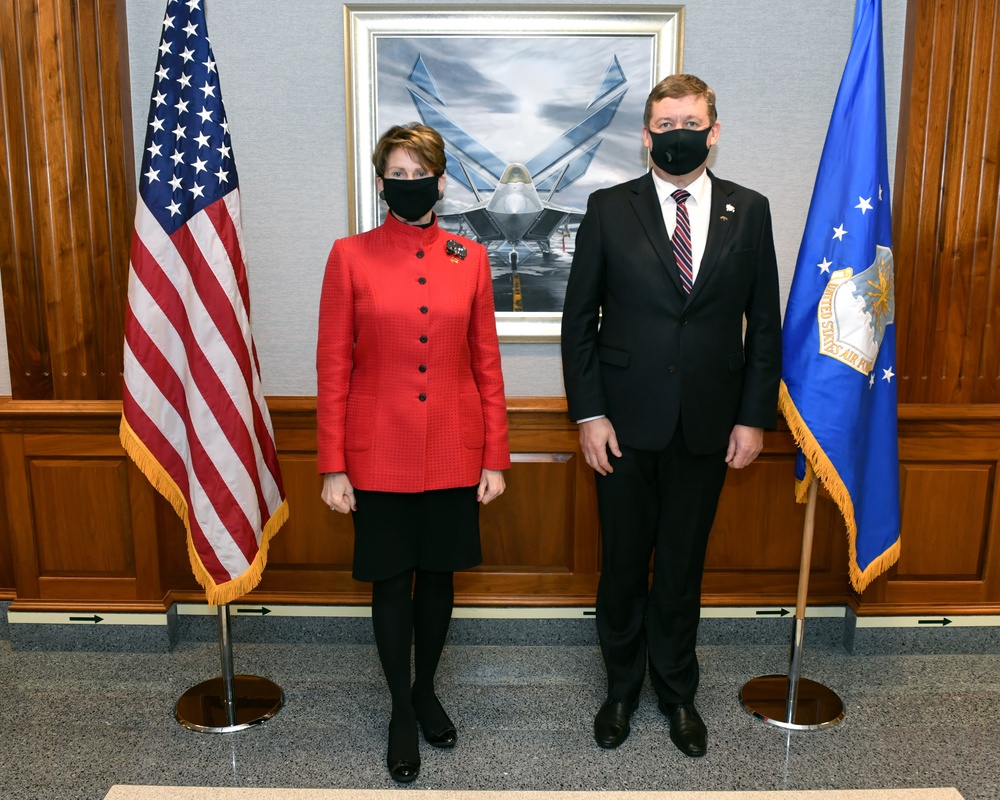 Secretary of the Air Force Barbara M. Barrett meets with Lithuanian Minister of Defense Raimundas Karoblis