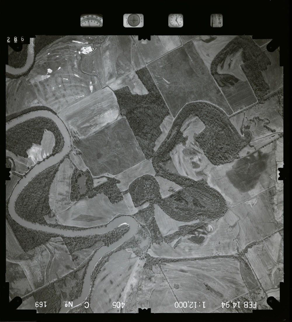 083238.160 - Black River.405.1