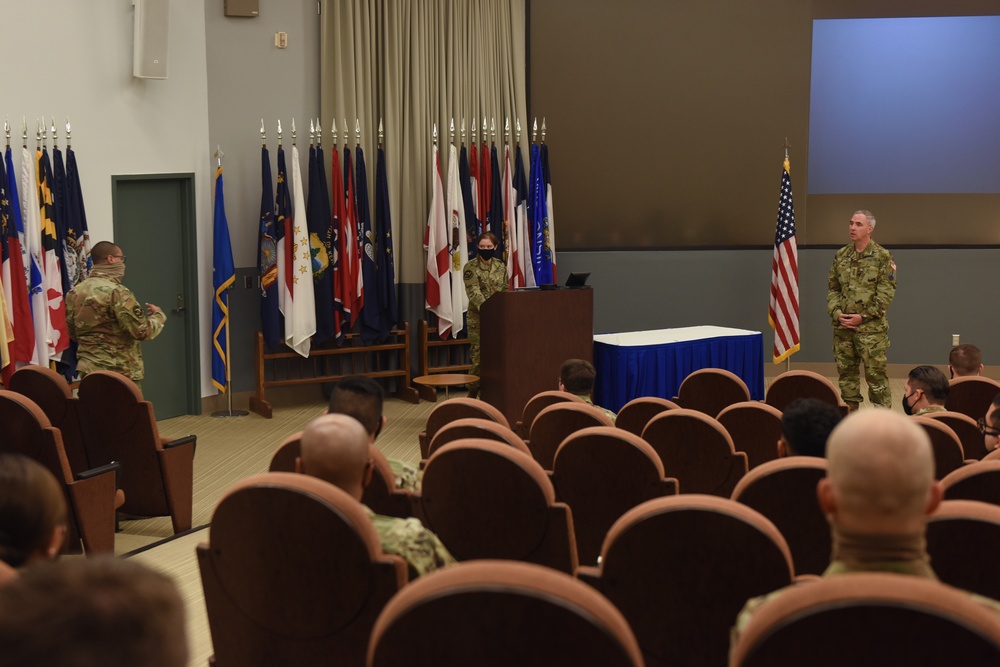 SpOC commander visits USSF students at Vandenberg AFB