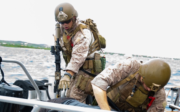 Recon VBSS with Netherlands Marines