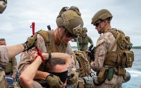 Recon VBSS with Netherlands Marines