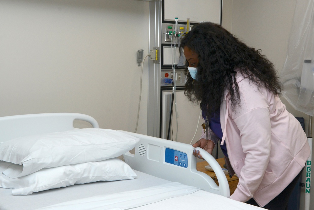 Lovell FHCC DEMPS volunteers help after hurricanes and during COVID-19 pandemic