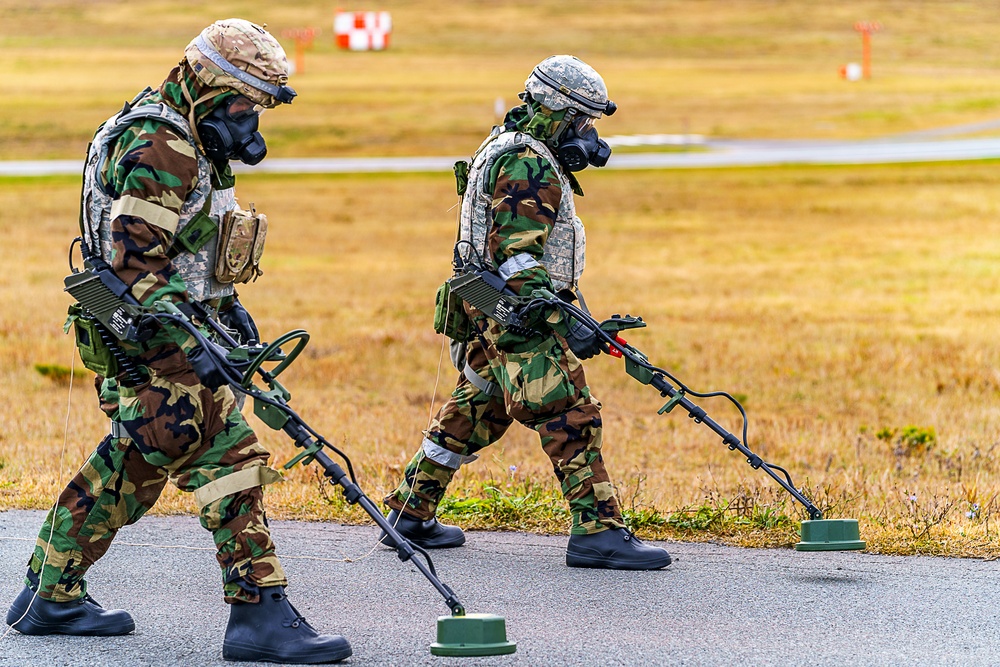 Air Defense Soldiers conduct RSOP training during Keen Sword