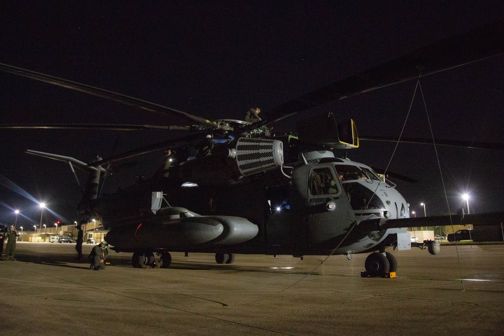 Marine Heavy Helicopter Squadron 464 supports Marine Special Operations Command with heavy lift capability during Raven Ex 21-3