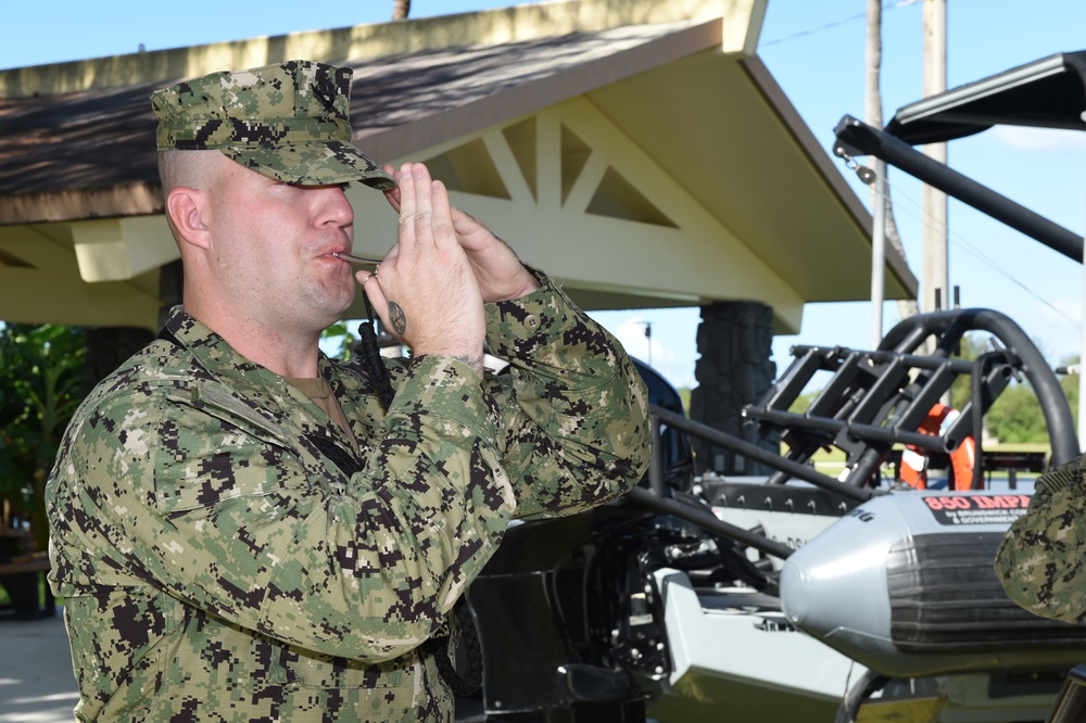 EODMU 5 Holds Change of Command